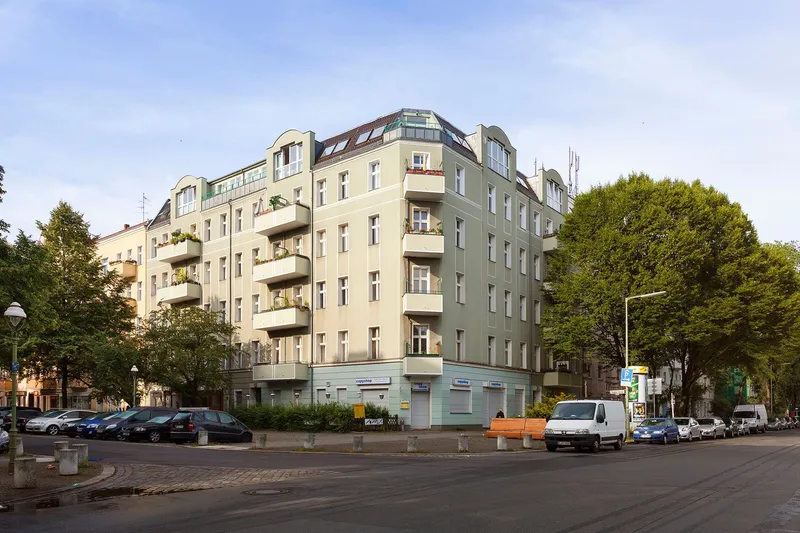 Helle 2-Zimmer-Wohnung in zentraler Lage - ab sofort! — photo 1